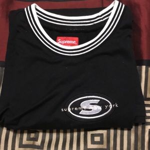 Large supreme crew neck